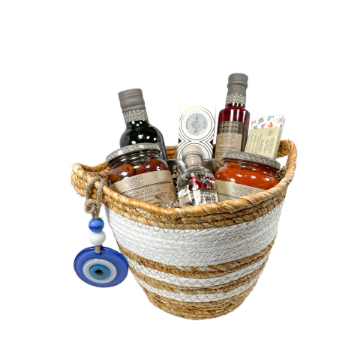 A Unique Wicker Gift Basket of Greece A Unique Wicker Gift Basket of Greece